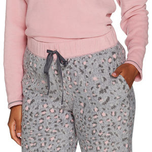 Cuddl Duds Intimates & Sleepwear - Cuddl Duds Fleecewear Stretch Novelty Pajama Set Cuddl Duds Intimates & Sleepwear - Cuddl Duds Fleecewear Stretch Novelty Pajama Set